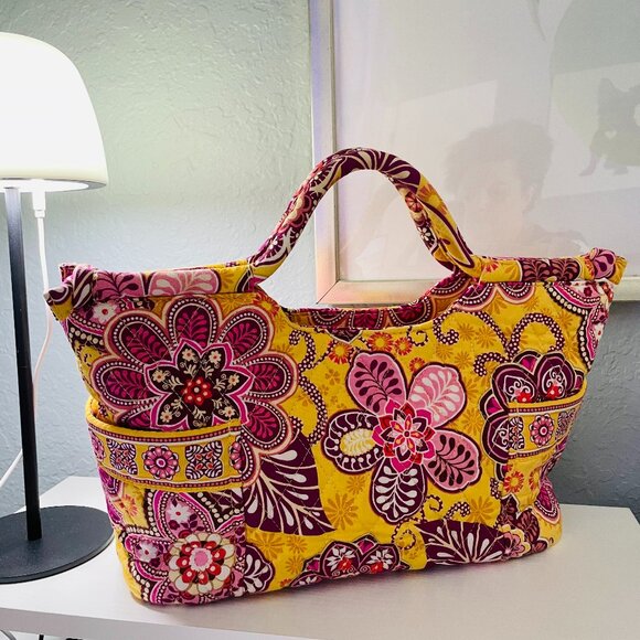 Vera Bradley Handbags - Vera Bradley Gabby Bag Bali Gold Quilted Floral Tote Retired Print